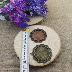 Kolye Ucu - Kenarı Şekilli Yuvarlak Eskitme Antik Sarı